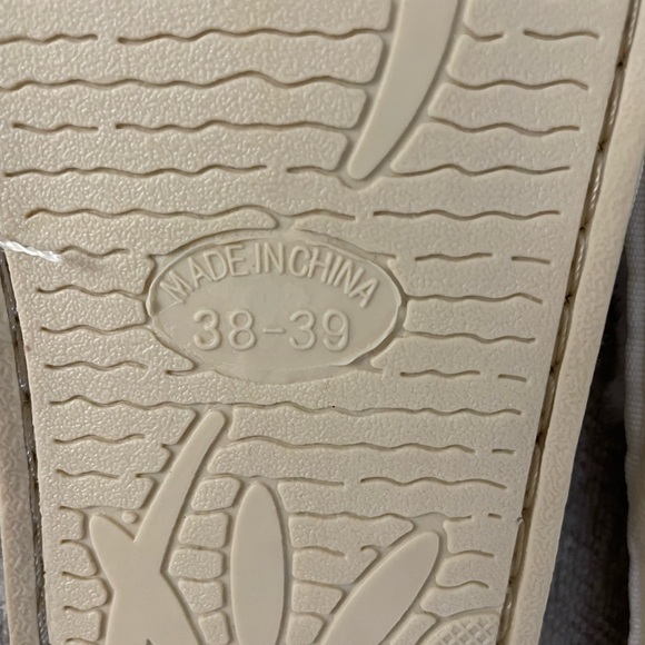 Like new bridal slippers - Picture 3 of 3